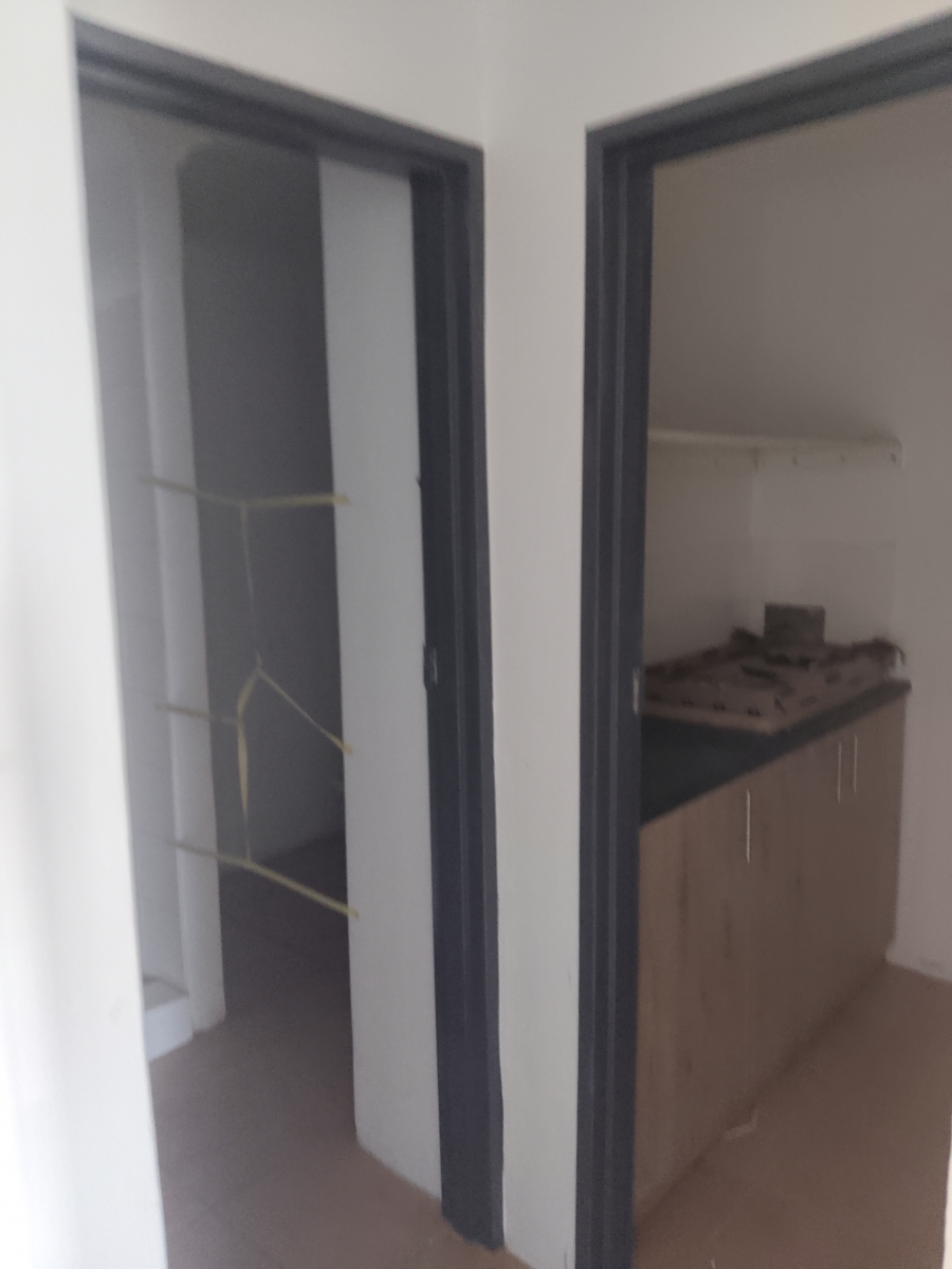 To Let Commercial Property for Rent in Okavango Park Western Cape